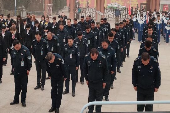 喀什疆南保安服务有限责任公司党支部开展清明祭奠英烈主题党日活动
