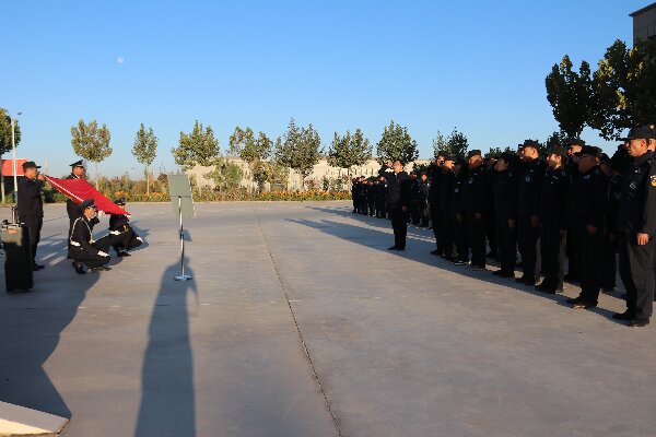 喀什疆南保安服务有限责任公司举行升国旗仪式庆祝中华人民共和国成立74周年
