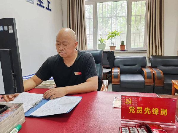 新疆昌吉金剑保安公司党支部设立党员先锋岗示范岗
