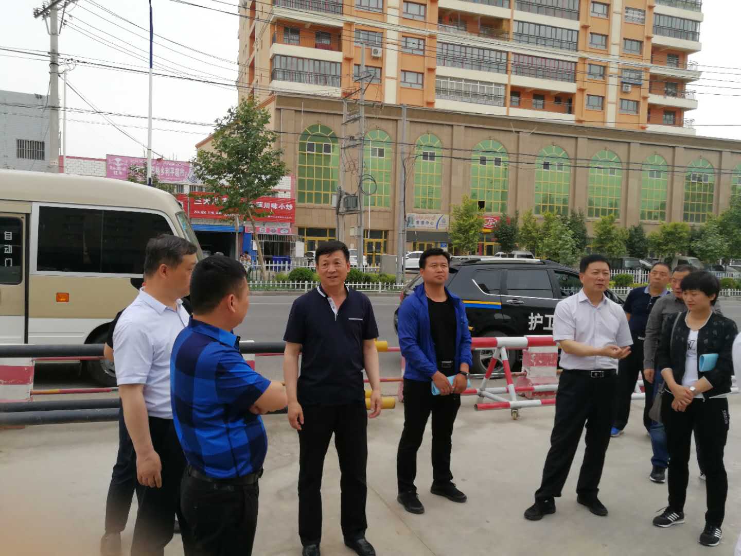 新疆保安协会组织会员到和田华安保安服务公司学习交流