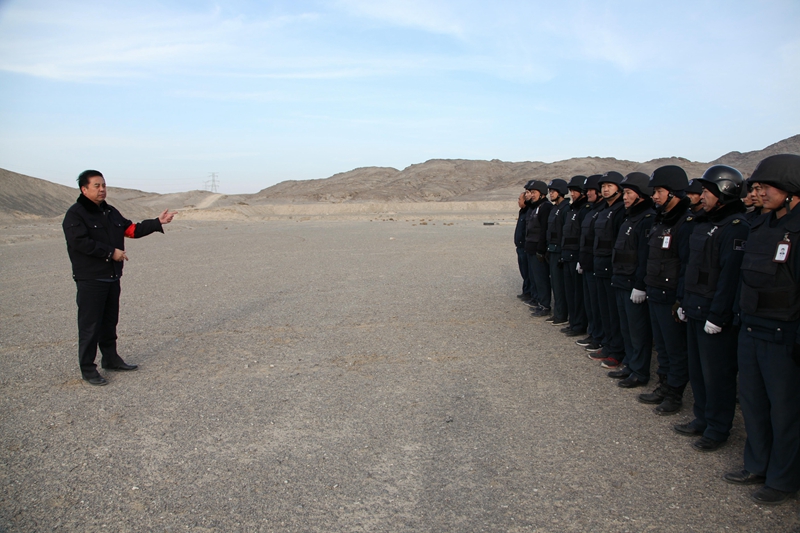 新疆阿帕奇武装守护押运有限公司组织实弹射击考核