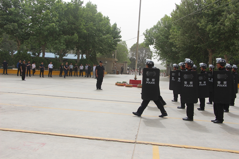 新疆保安协会组织会员单位到喀什爱克威保安公司学习交流