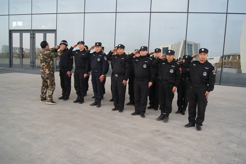 克拉玛依市华旗守押有限责任公司对中国石油数据中心武装值守岗位保安员进行培训