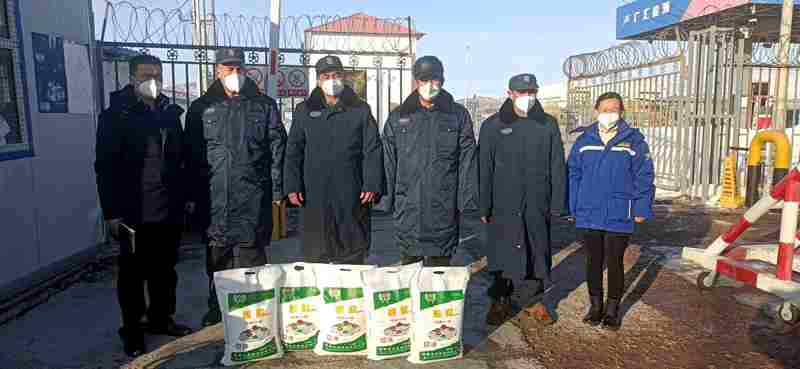 新疆黄金盾保安服务有限公司开展春节前走访慰问一线保安员活动