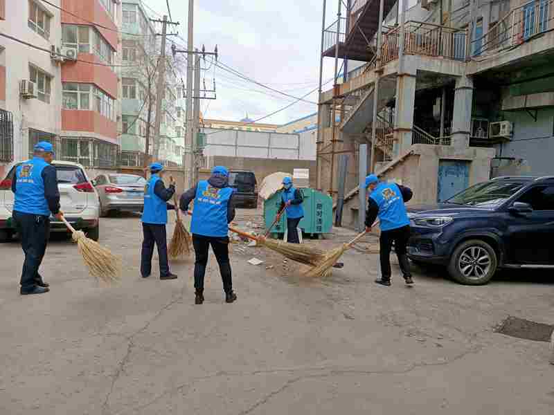 新疆黄金盾保安服务有限公司组织开展 环境卫生清洁志愿服务活动