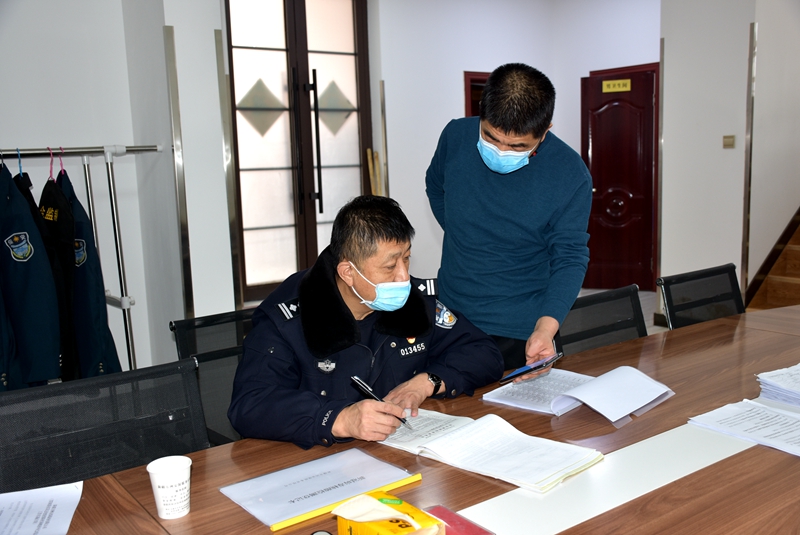 天山区公安分局督导组到新疆方洲安保服务有限公司检查指导