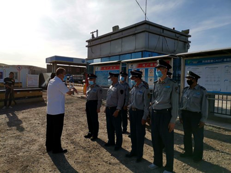 新疆黄金盾保安服务有限公司加强执勤点检查指导